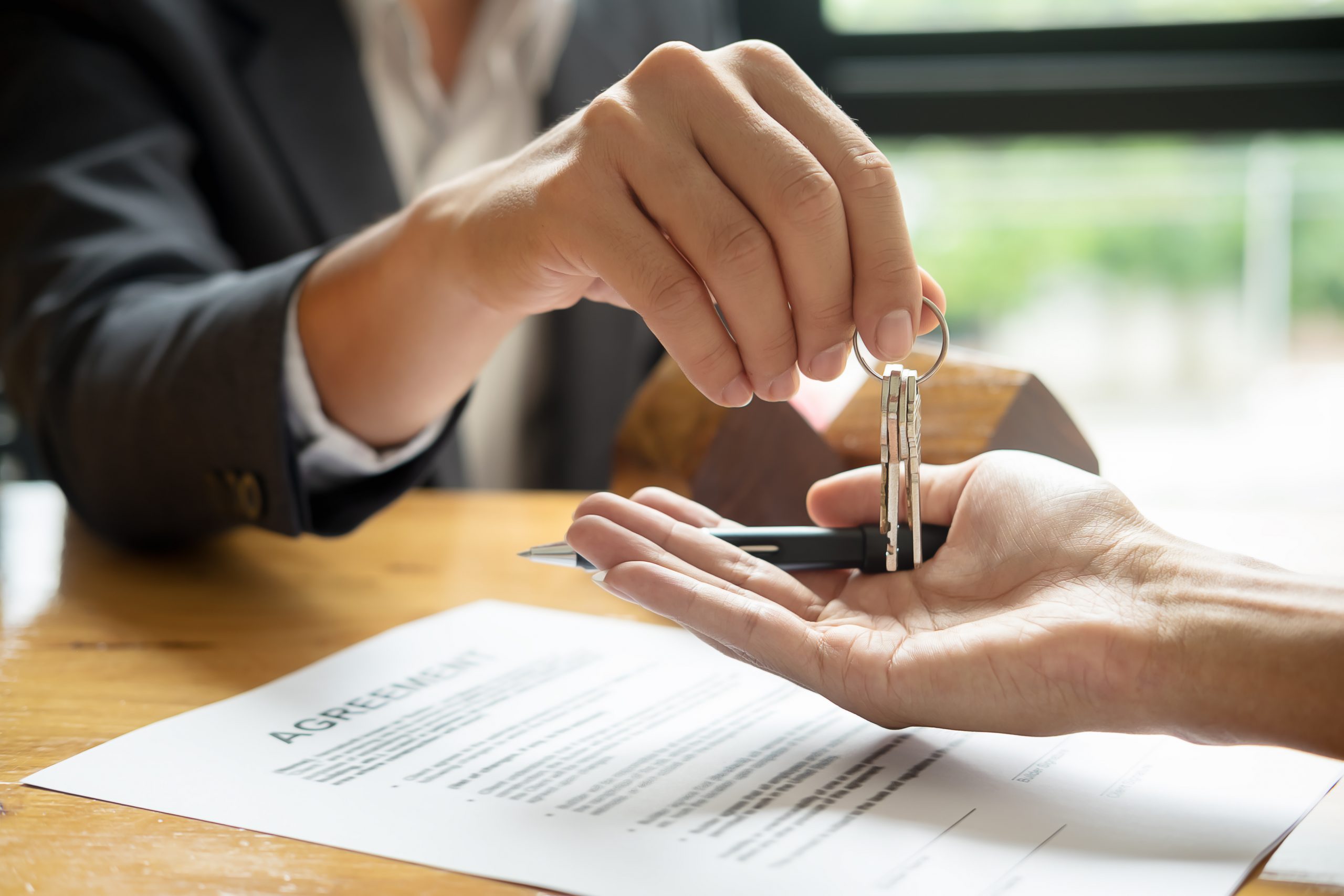 6 Reasons Why Now is the Time to Connect with a Buyer’s Agent in Yellowknife